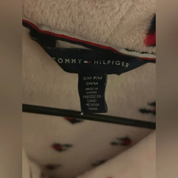 Tommy Hilfiger Women’s Small Heart Logo Pink Robe - Picture 4 of 4